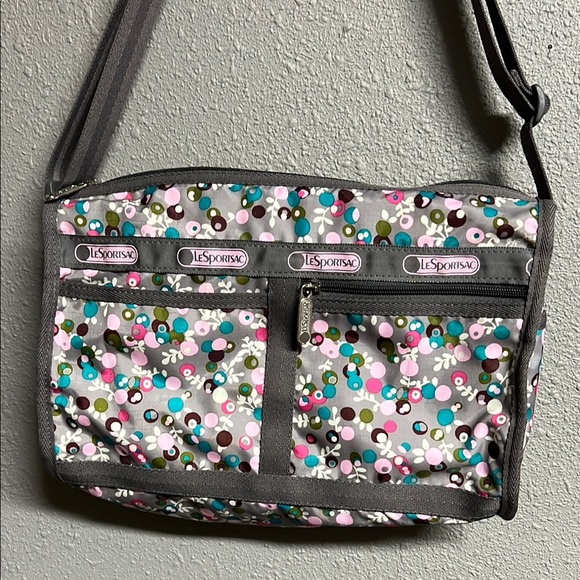Lesportsac Handbags - LeSportsac Gray and Pink Crossbody Bag Lightweight Nylon
